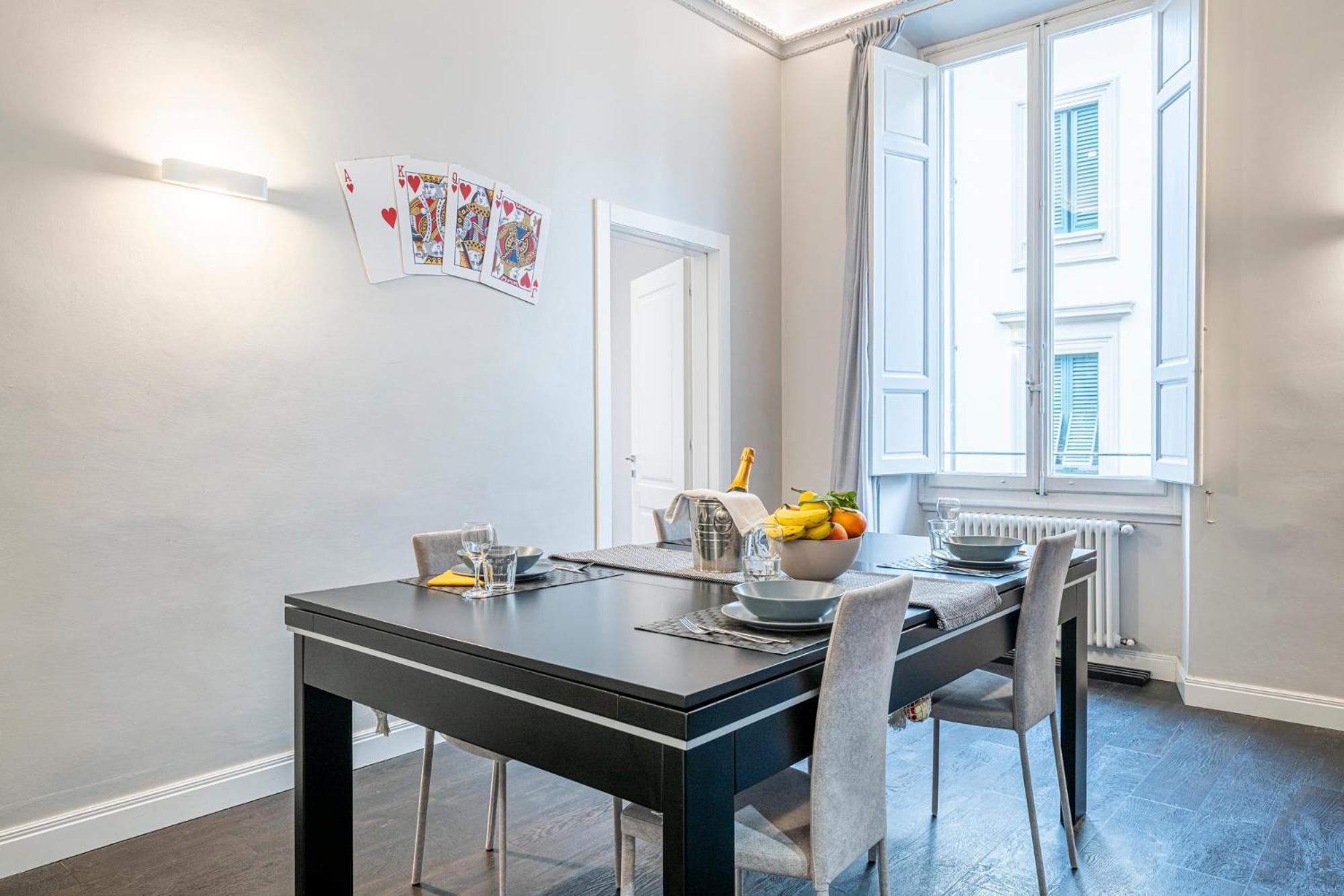 Cherubini Palace Thematic Apartment Флоренція Екстер'єр фото